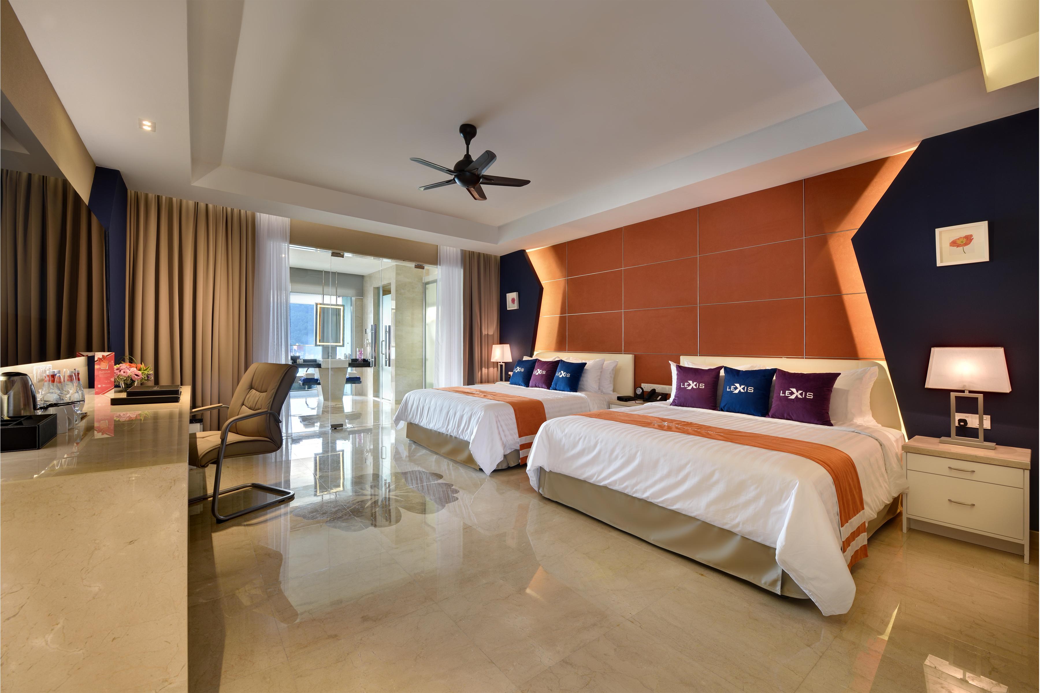 Lexis Suites Penang Bayan Lepas Esterno foto Deluxe Suite