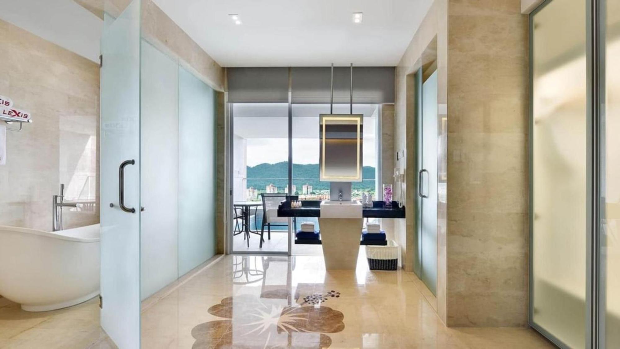 Lexis Suites Penang Bayan Lepas Esterno foto