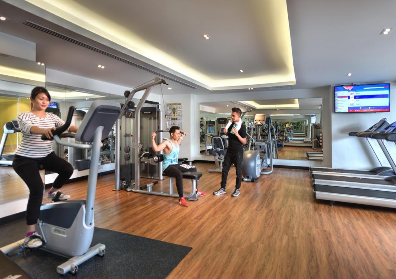 Lexis Suites Penang Bayan Lepas Esterno foto Fitness Centre